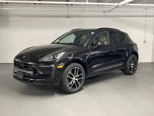 2022 Porsche Macan 