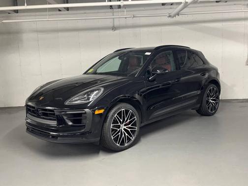 Black 2024 Porsche Macan