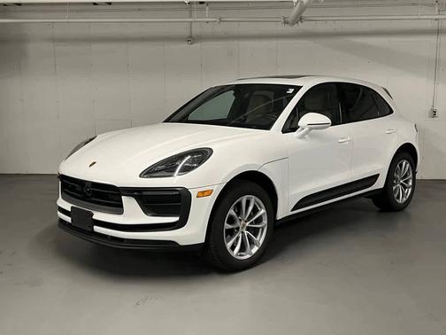 2025 Porsche Macan 