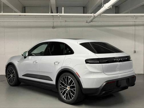 2024 Porsche Macan 