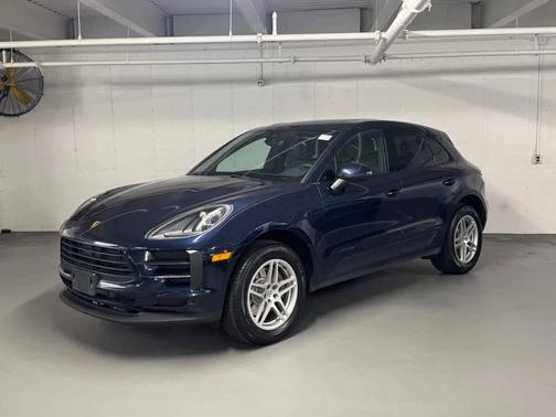 Night Blue Metallic 2020 Porsche Macan