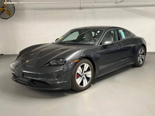 2022 Porsche Taycan 