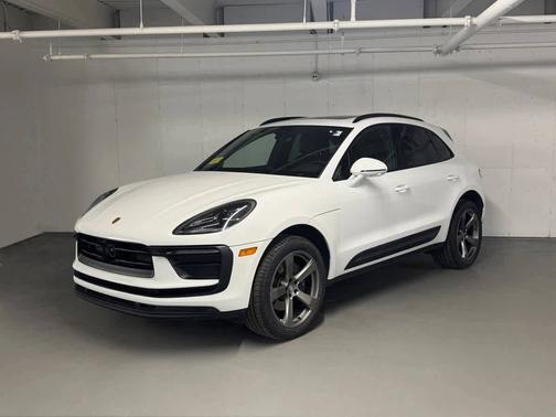 2024 Porsche Macan 