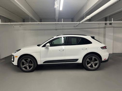 2024 Porsche Macan 