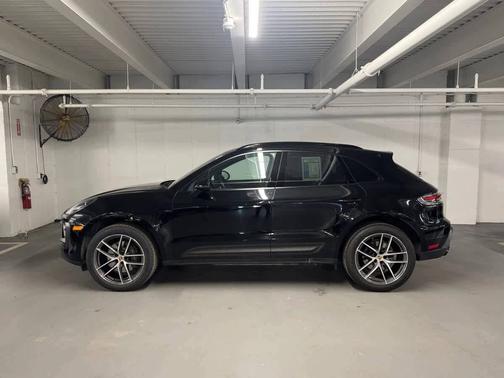 2023 Porsche Macan 