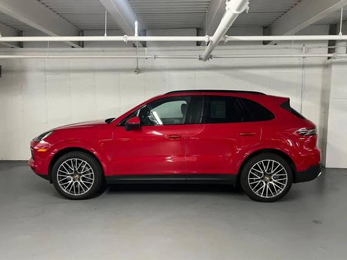 Carmine Red 2023 Porsche Cayenne