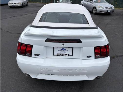 White 1999 Ford Mustang GT