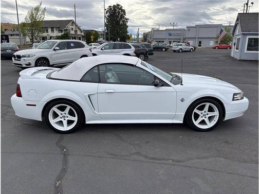White 1999 Ford Mustang GT