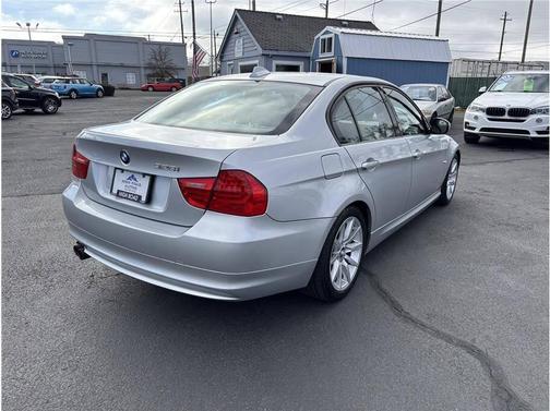 2009 BMW 328 i