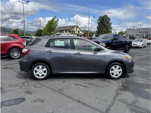 2010 Toyota Matrix Base