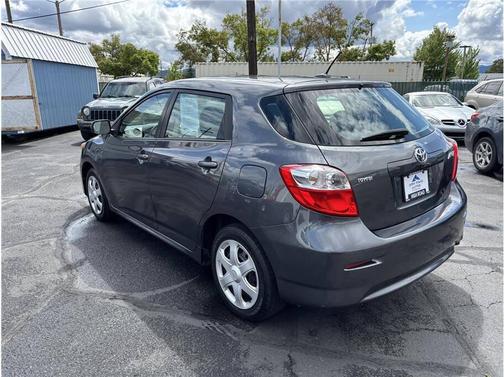 2010 Toyota Matrix Base