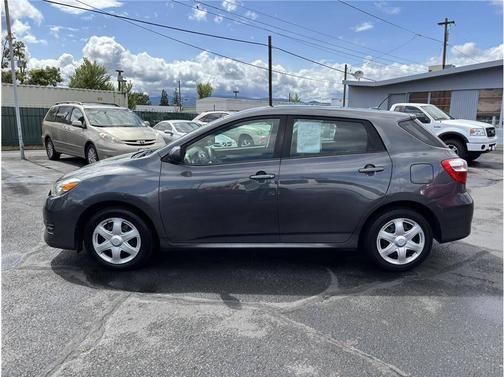 2010 Toyota Matrix Base