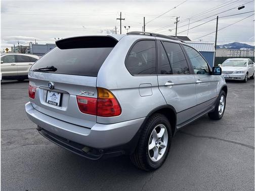 2002 BMW X5 3.0i