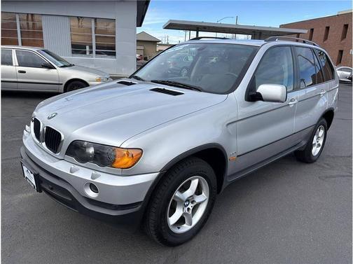2002 BMW X5 3.0i