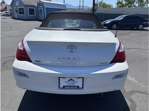 Pearl White 2008 Toyota Camry Solara SLE