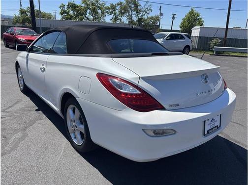 Pearl White 2008 Toyota Camry Solara SLE
