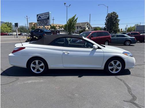 Pearl White 2008 Toyota Camry Solara SLE