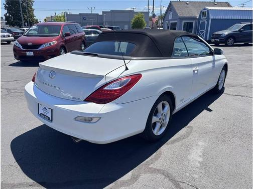 Pearl White 2008 Toyota Camry Solara SLE
