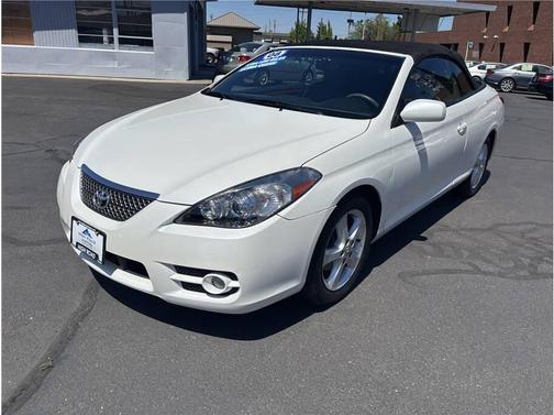 Pearl White 2008 Toyota Camry Solara SLE