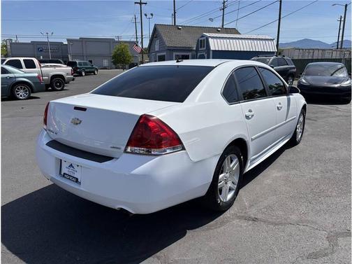 White 2015 Chevrolet Impala Limited LT
