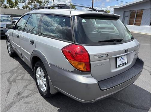2005 Subaru Outback 2.5i