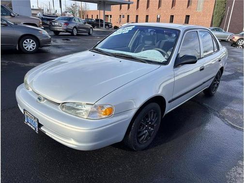 2002 Chevrolet Prizm 