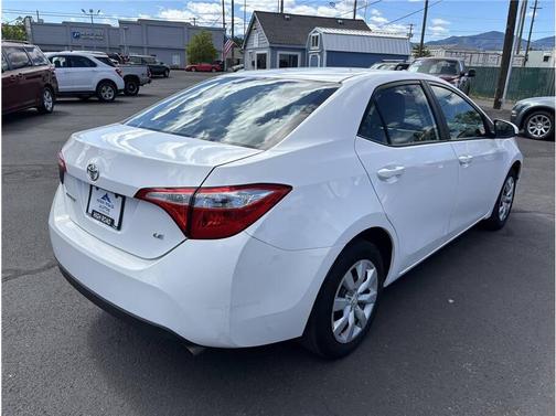 White 2015 Toyota Corolla LE