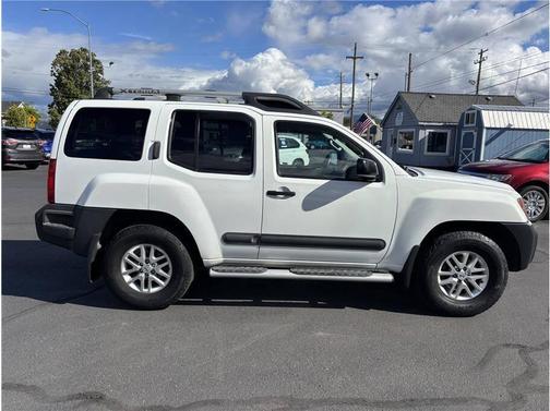 2015 Nissan Xterra S