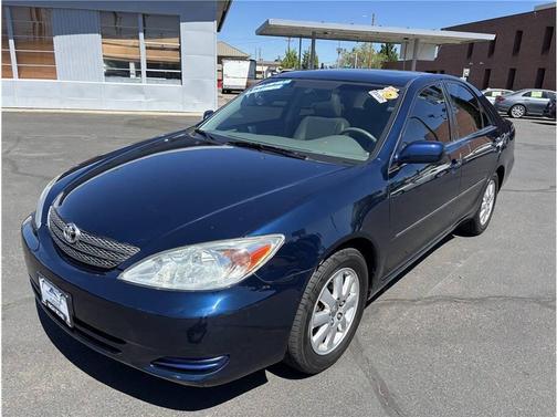 Blue 2002 Toyota Camry XLE