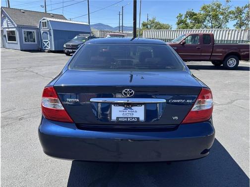 Blue 2002 Toyota Camry XLE