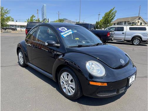 2009 Volkswagen New Beetle 2.5
