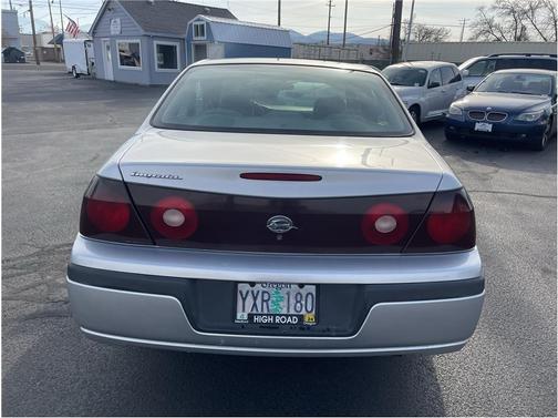 Photo 4 of 19 of 2004 Chevrolet Impala Base