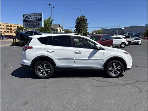 White 2017 Toyota RAV4 XLE