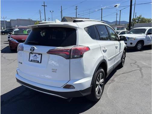 White 2017 Toyota RAV4 XLE
