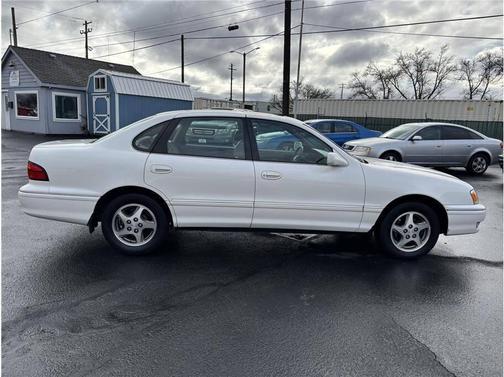1999 Toyota Avalon XLS
