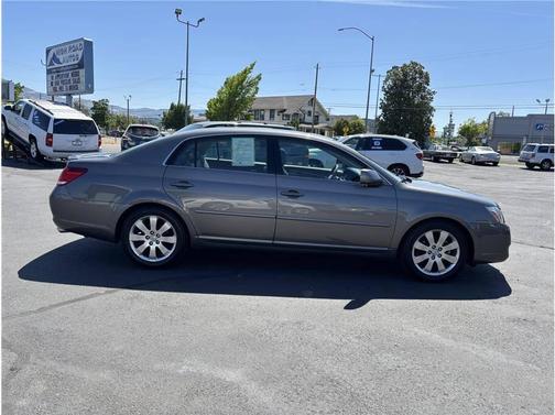 2006 Toyota Avalon XLS