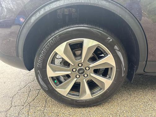 Cinnabar Red Metallic Premium Colorant 2023 Ford Escape Platinum