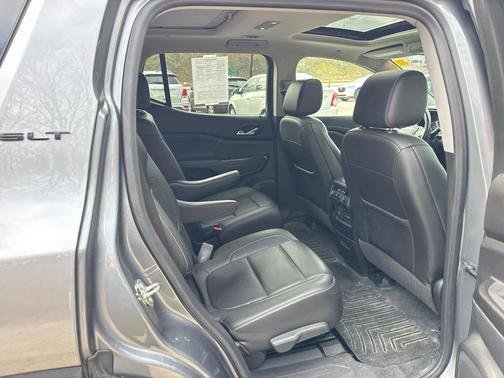 2021 GMC Acadia AWD SLT