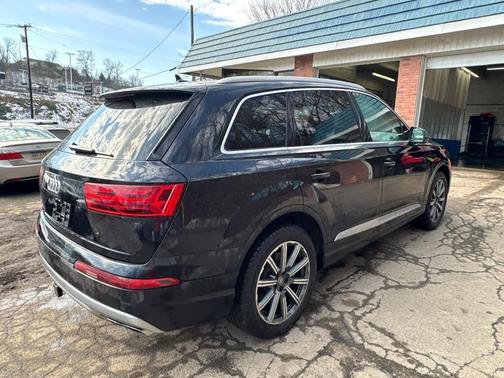 2019 Audi Q7 45 Premium Plus