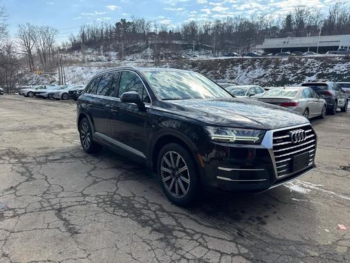 2019 Audi Q7 45 Premium Plus