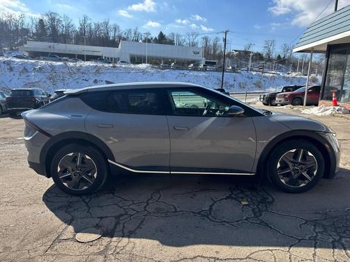 2025 Kia EV6 Light Long Range