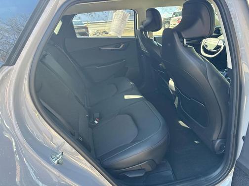 2025 Kia EV6 Light Long Range