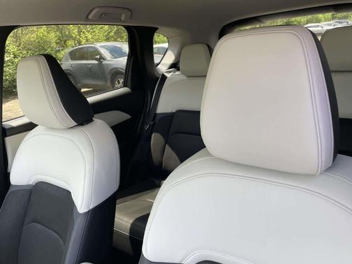 Aero Gray Metallic 2026 Mazda CX-5 2.5 S Select Package