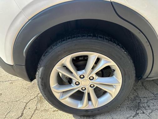 Summit White 2022 Buick Encore GX Preferred