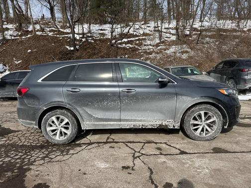 2020 Kia Sorento LX
