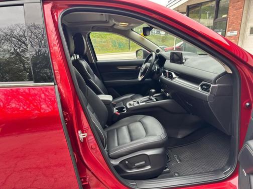 Soul Red Crystal Metallic 2024 Mazda CX-5 2.5 S