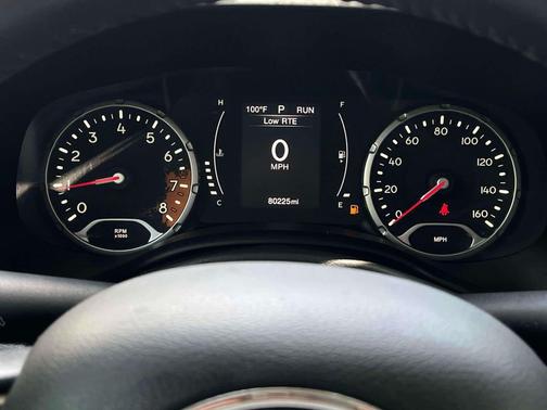 Glacier Metallic 2016 Jeep Renegade Latitude