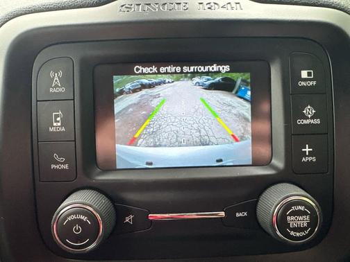 Glacier Metallic 2016 Jeep Renegade Latitude