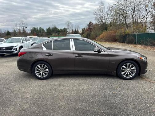 2014 INFINITI Q50 Premium
