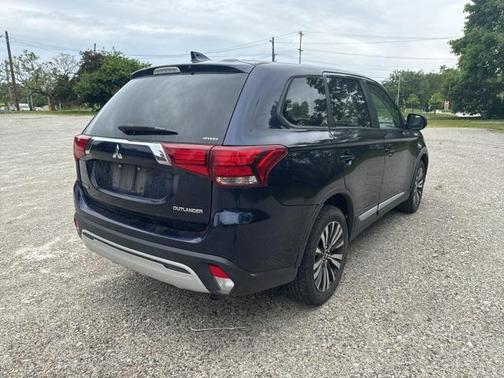 2019 Mitsubishi Outlander ES